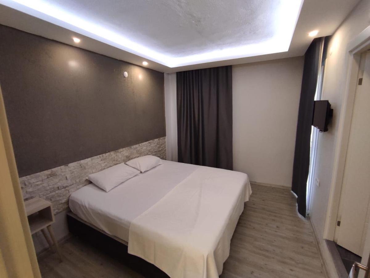1989 Hotel Sebat Çeşme Eksteriør billede