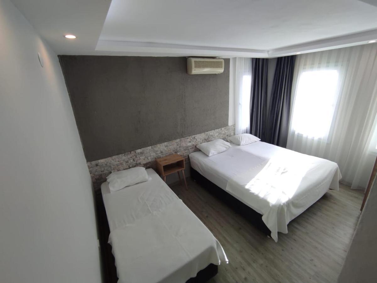 1989 Hotel Sebat Çeşme Eksteriør billede