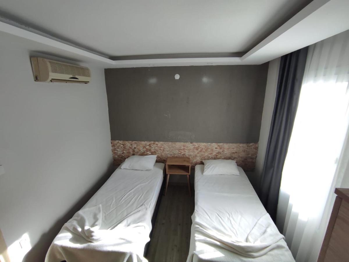 1989 Hotel Sebat Çeşme Eksteriør billede