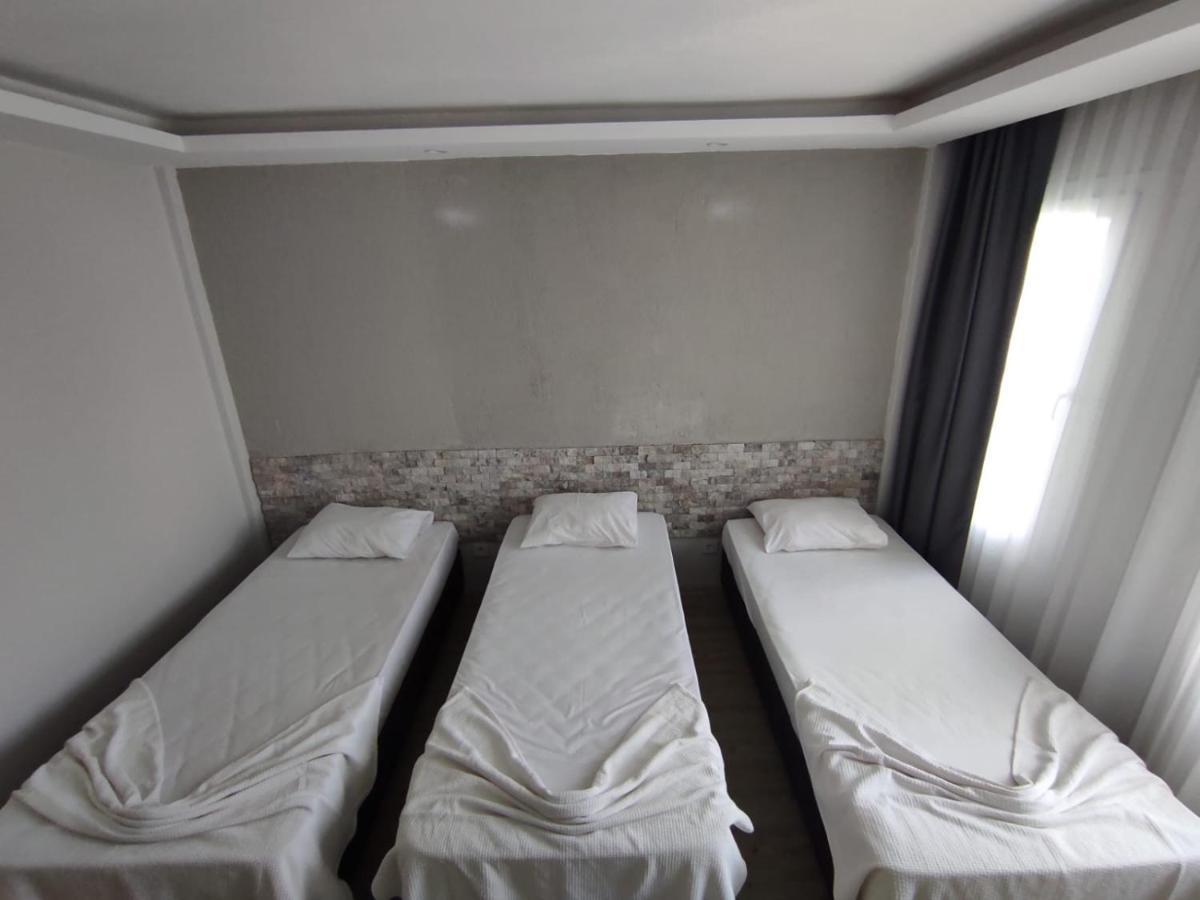 1989 Hotel Sebat Çeşme Eksteriør billede