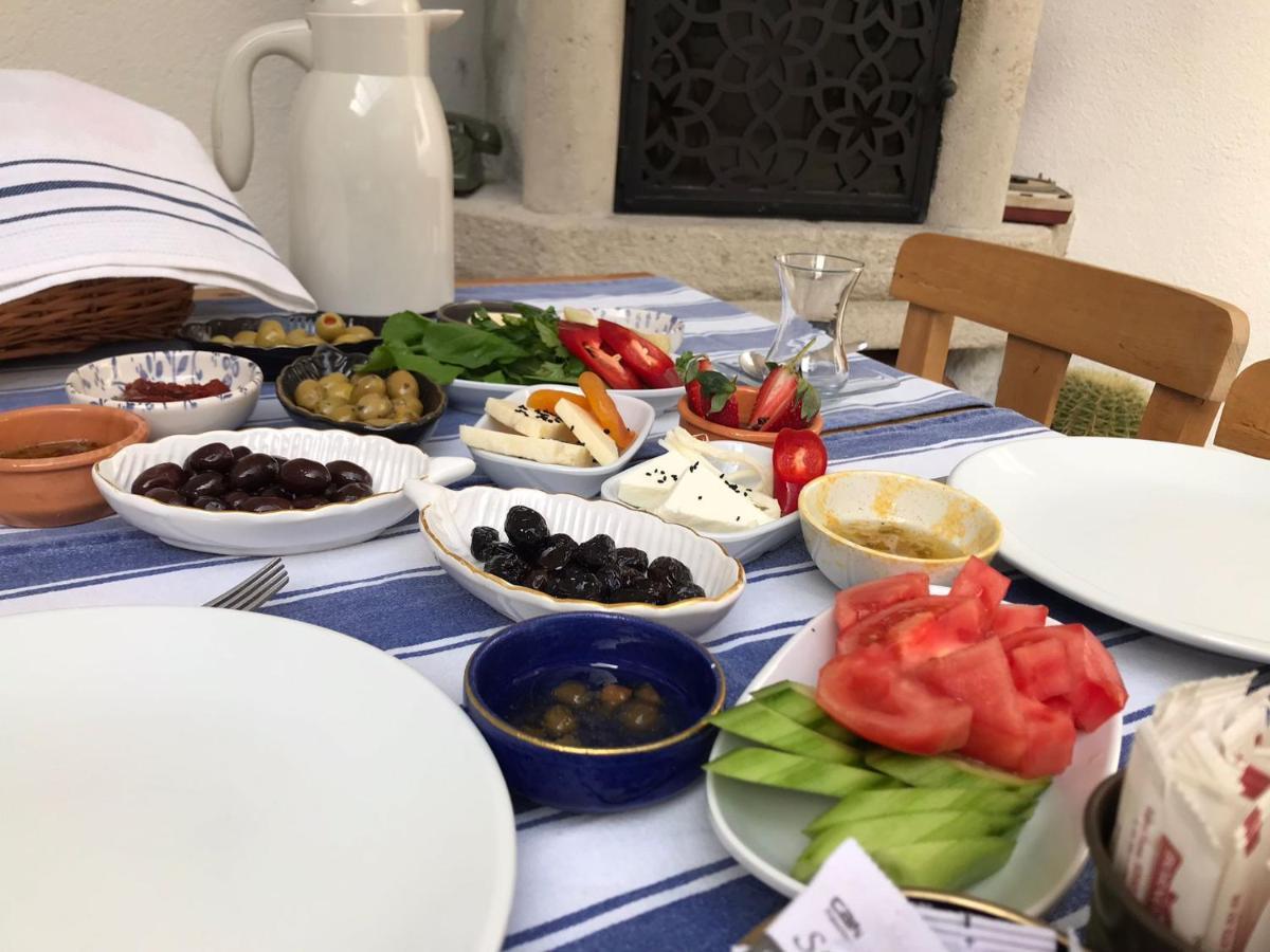 1989 Hotel Sebat Çeşme Eksteriør billede